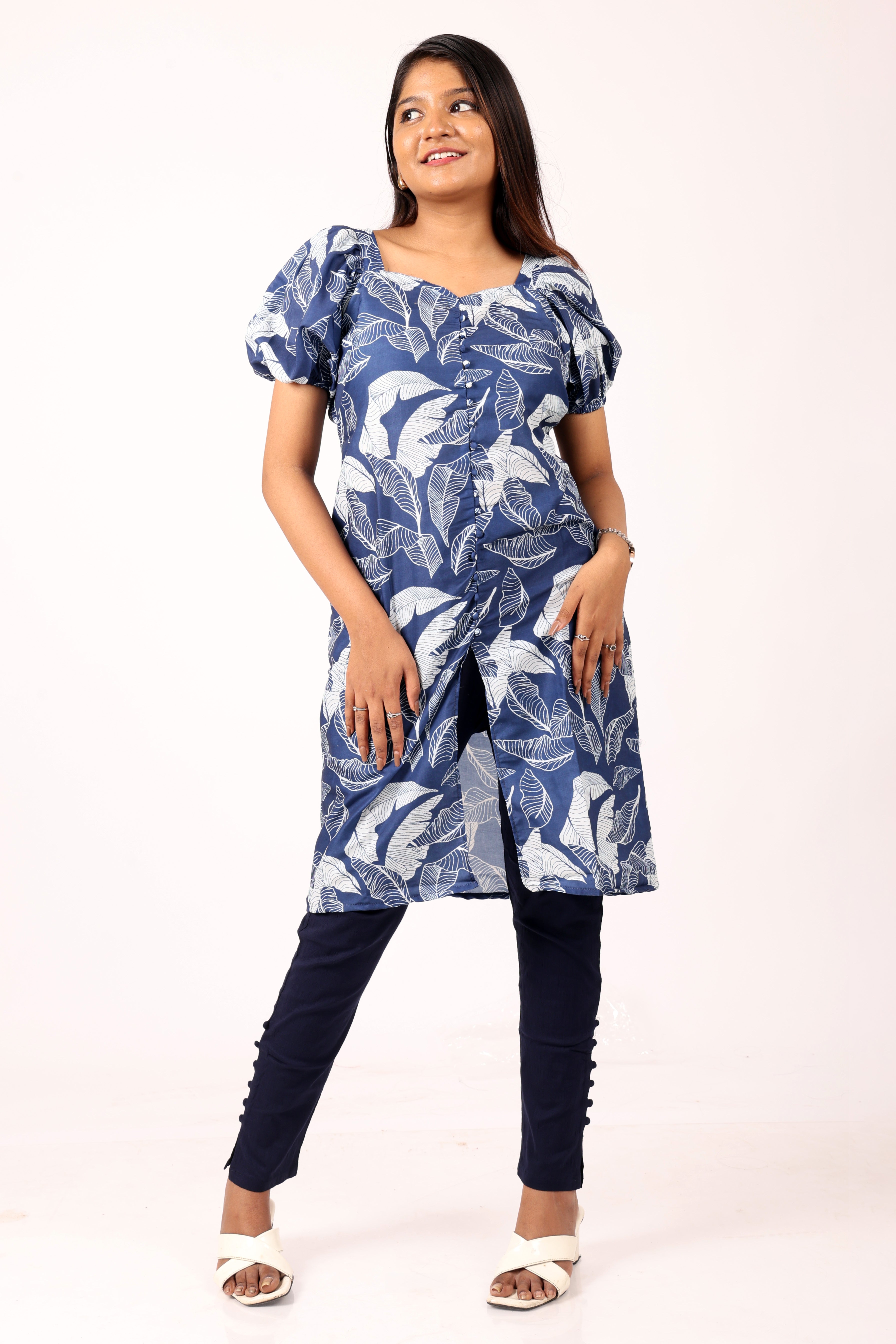 Front-Open Puff-Sleeve Printed Top