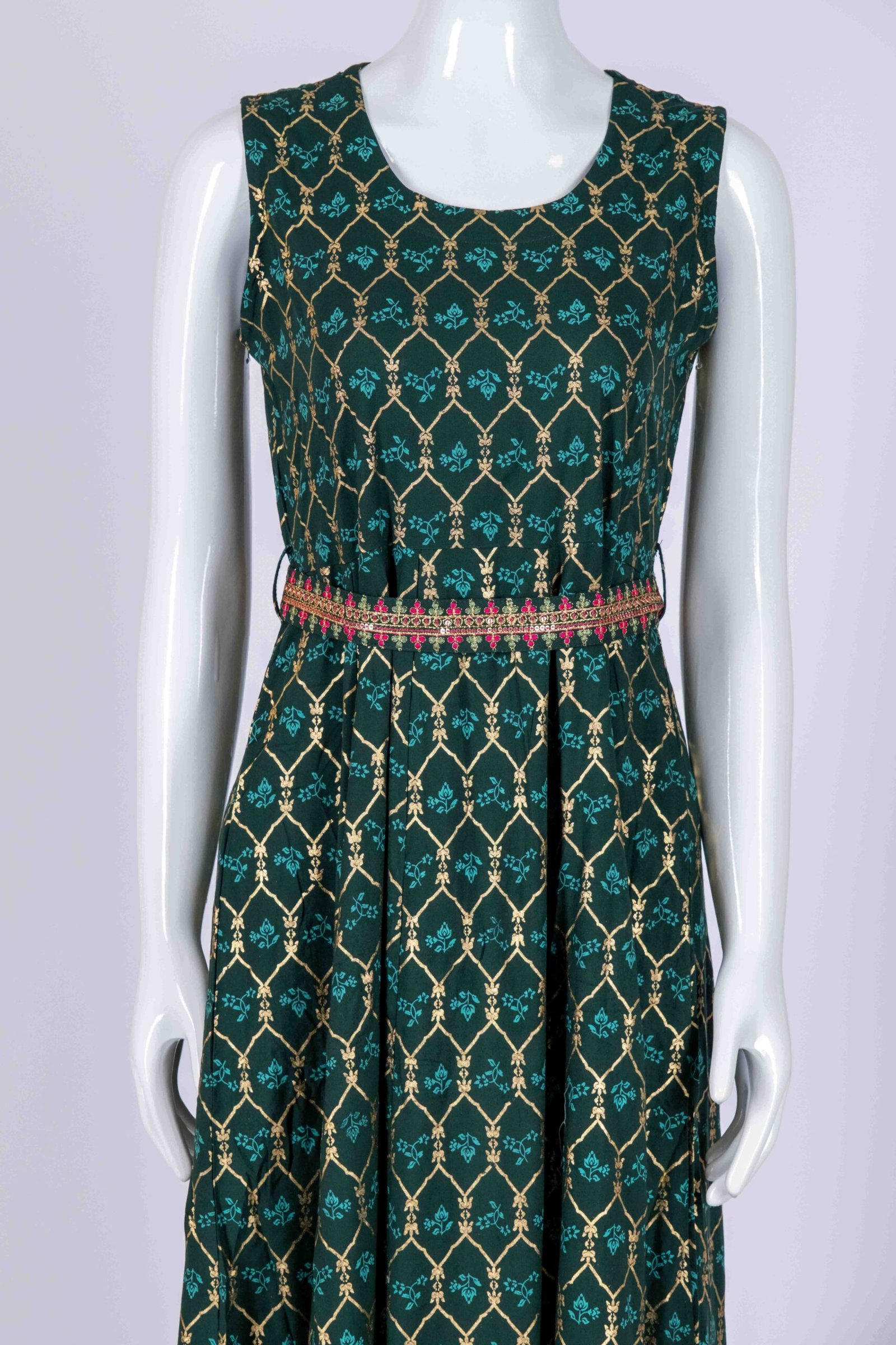 Women's sleeveless Green floral printed kurta