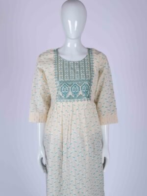 Women White printed kurta with floral embroidery