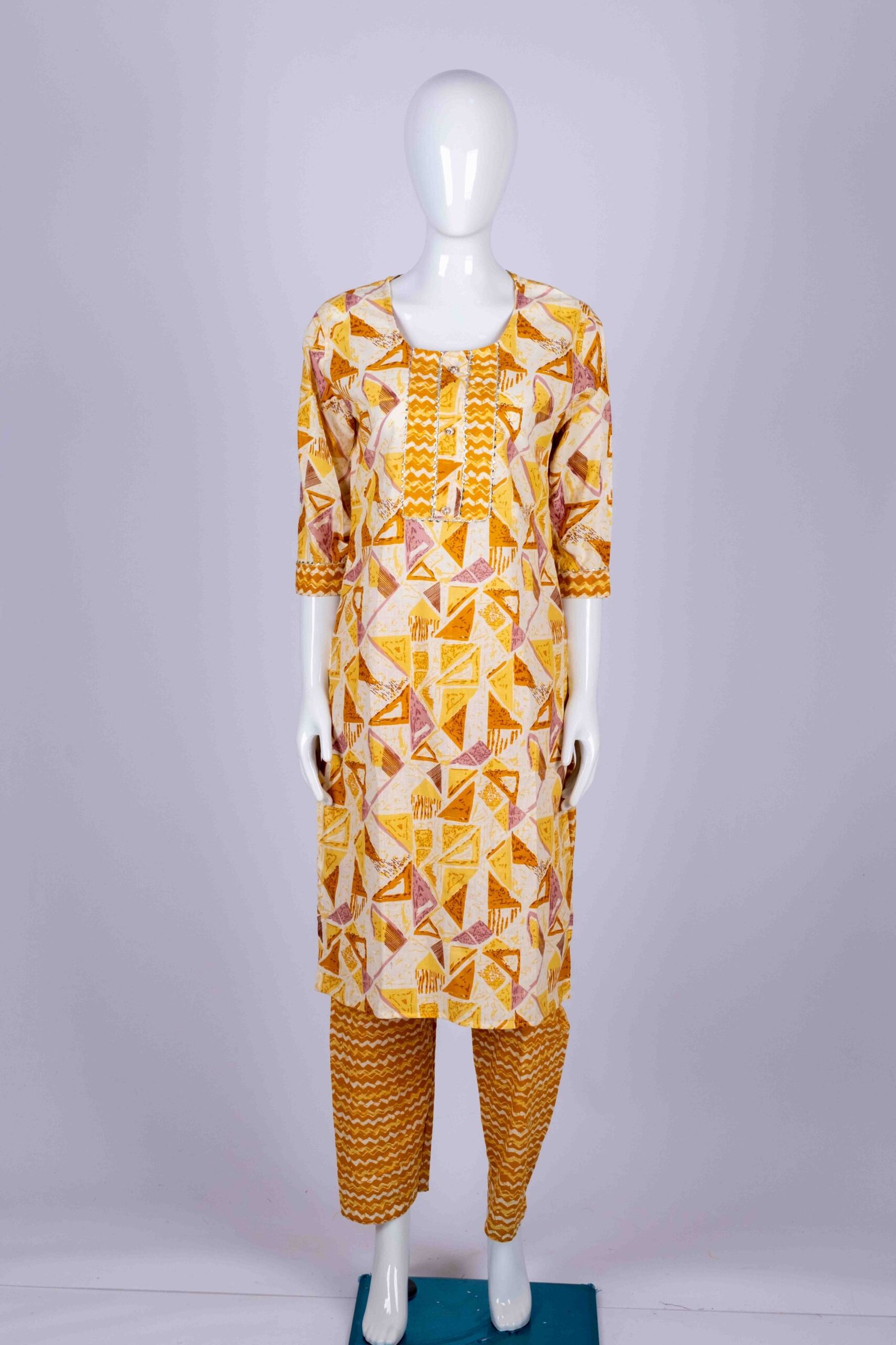 Women's Yellow Geometrical printed kurta set