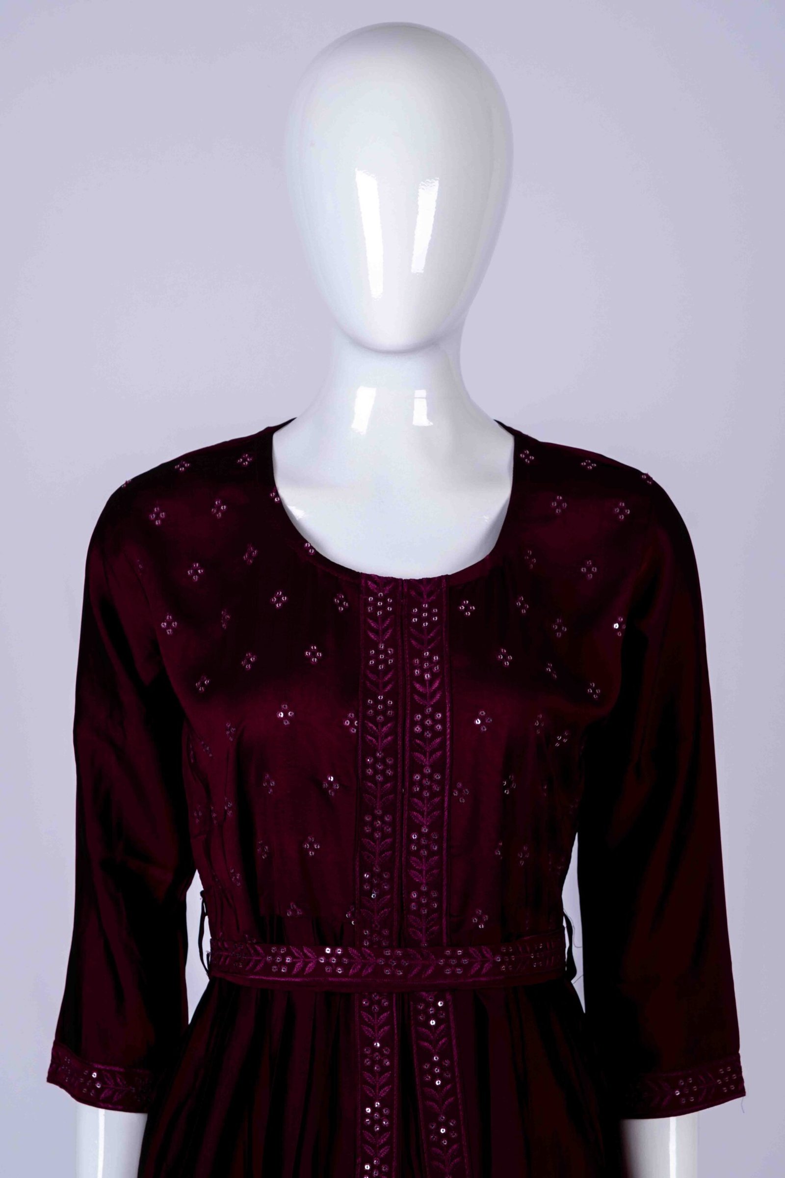 Women's Purple solid kurta top with floral chamki embroidery