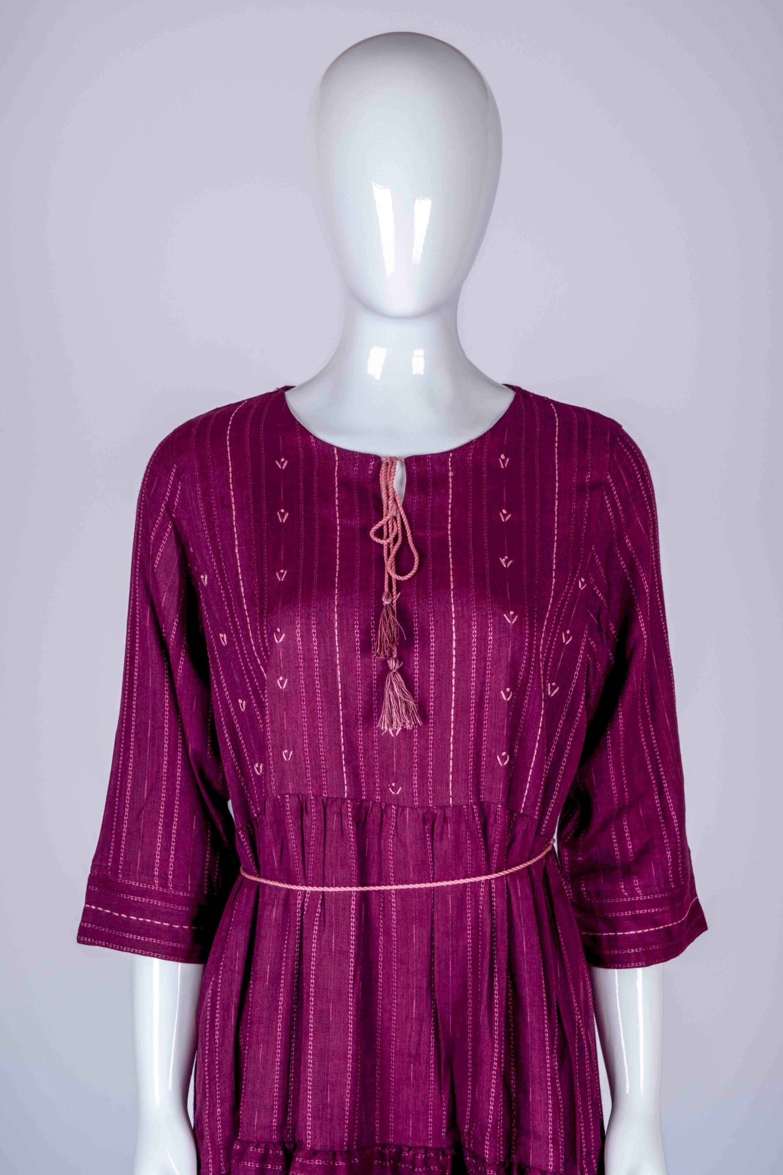 Women's Purple embroidered kurta top