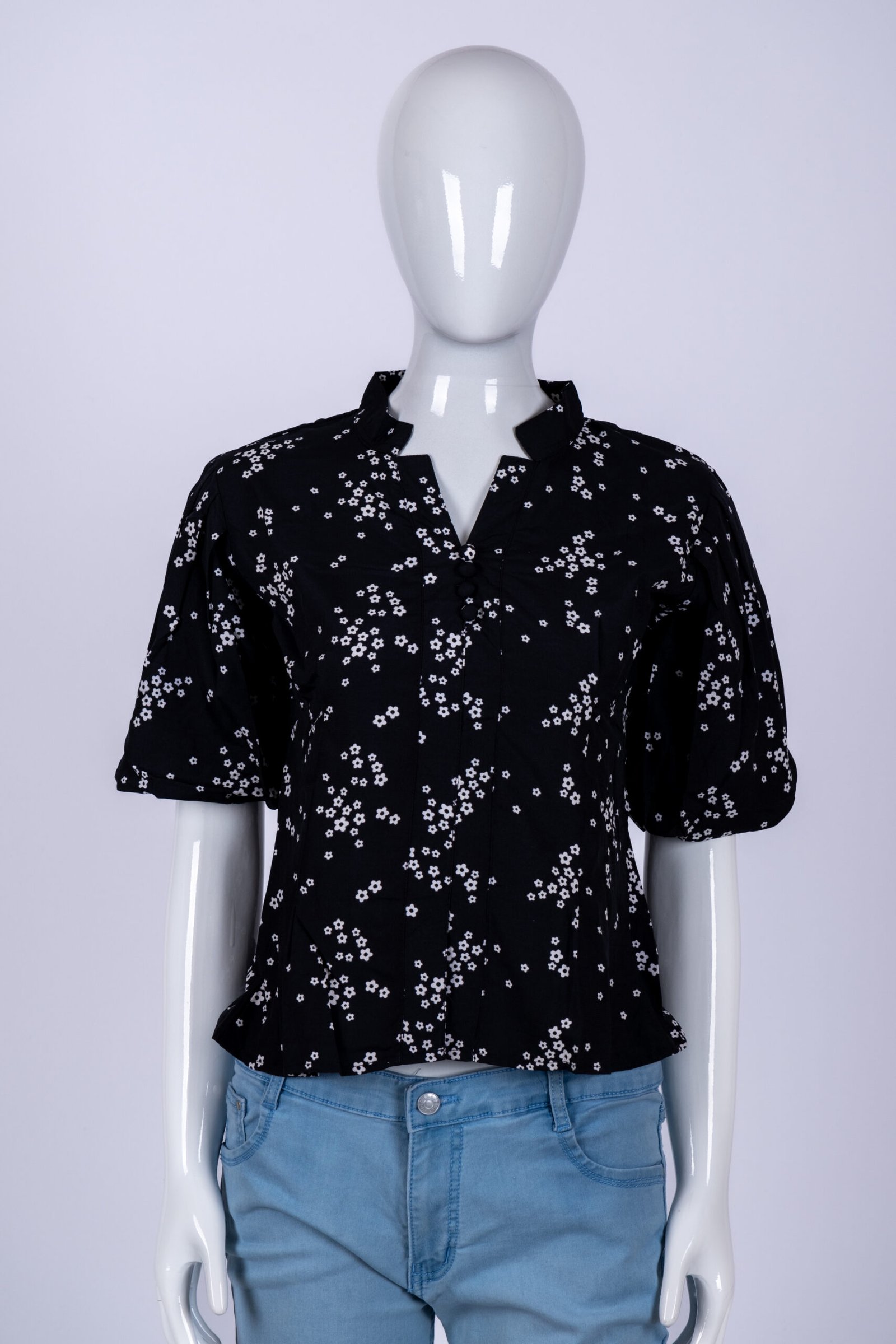 Women's Black floral print top