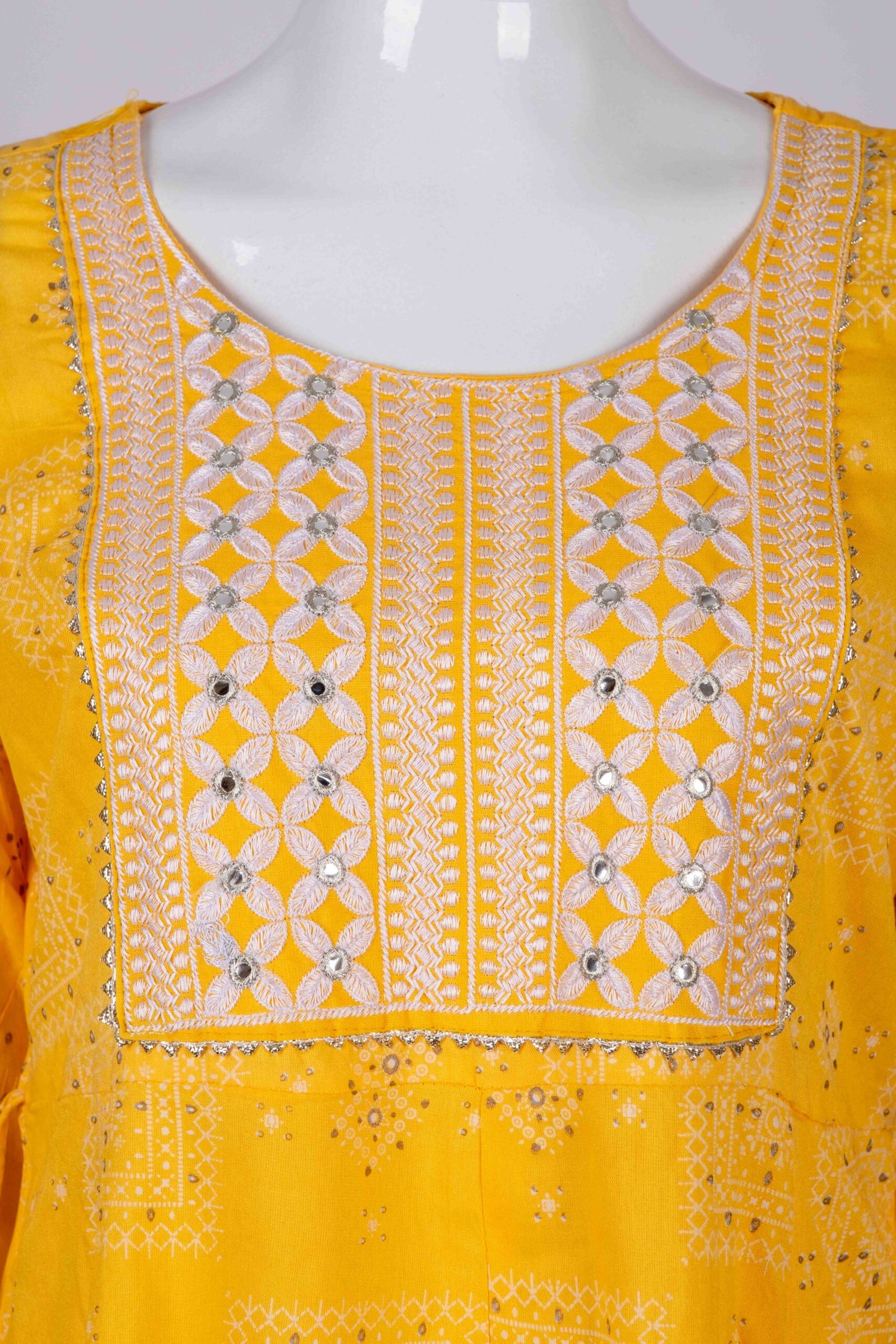 Women's Yellow floral printed kurta set