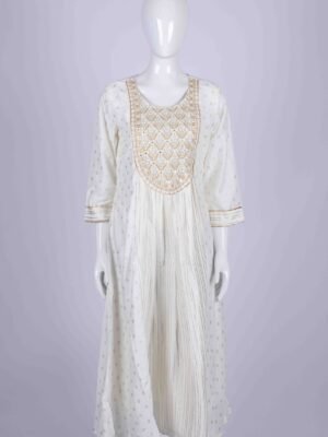 Women's White ethnic print kurta top with floral embroidery