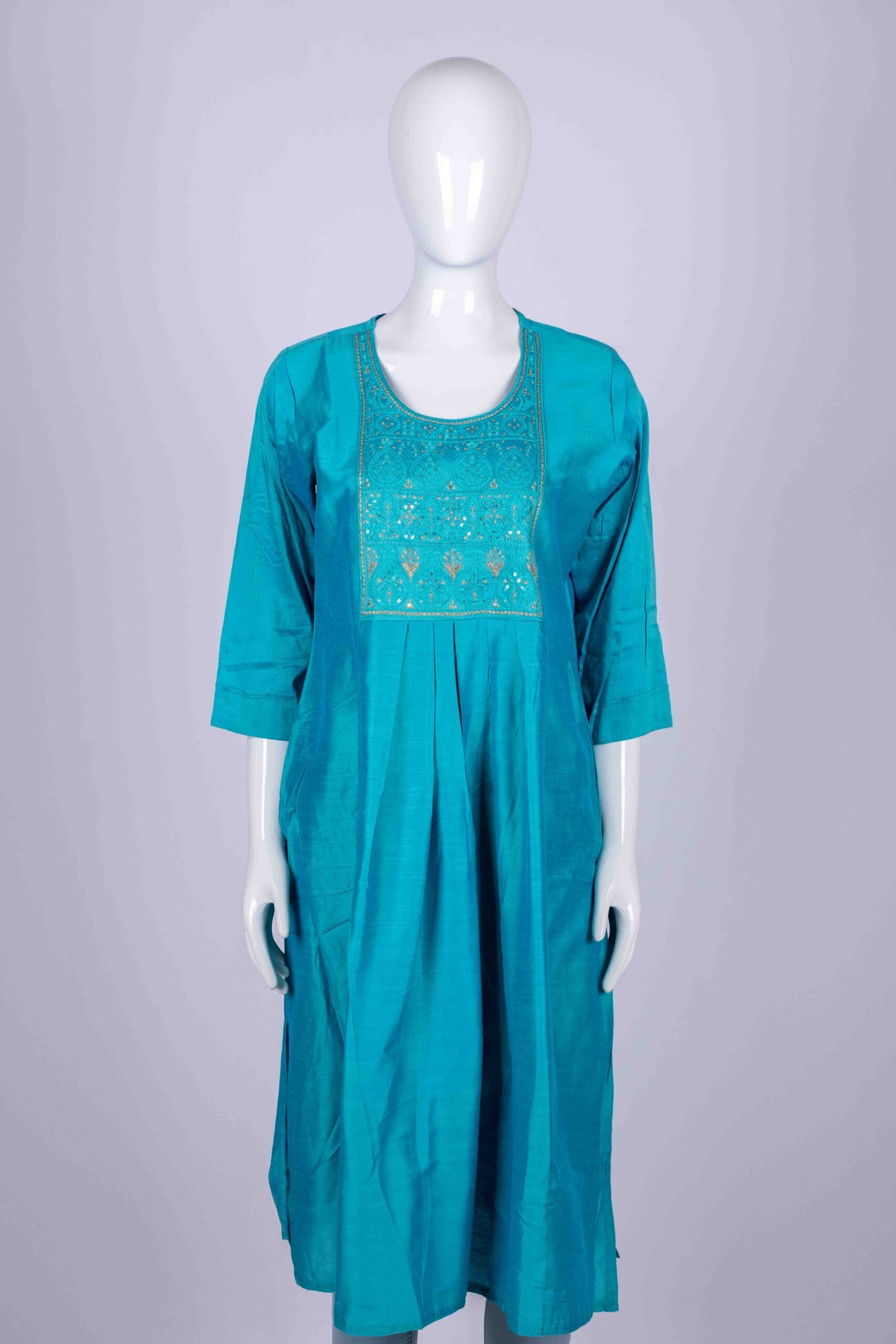 Women's Blue solid kurta top with chamki embroidery