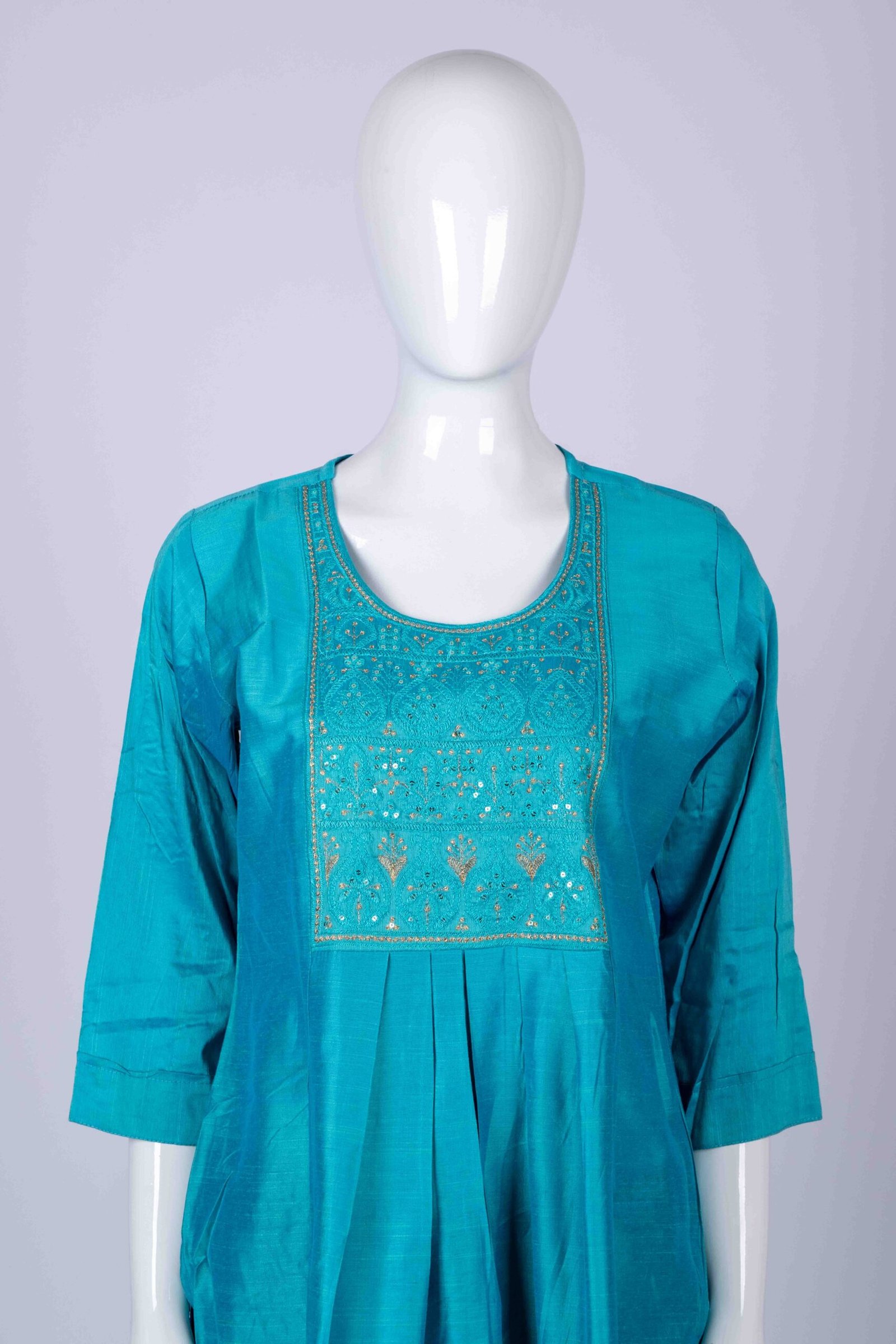 Women's Blue solid kurta top with chamki embroidery