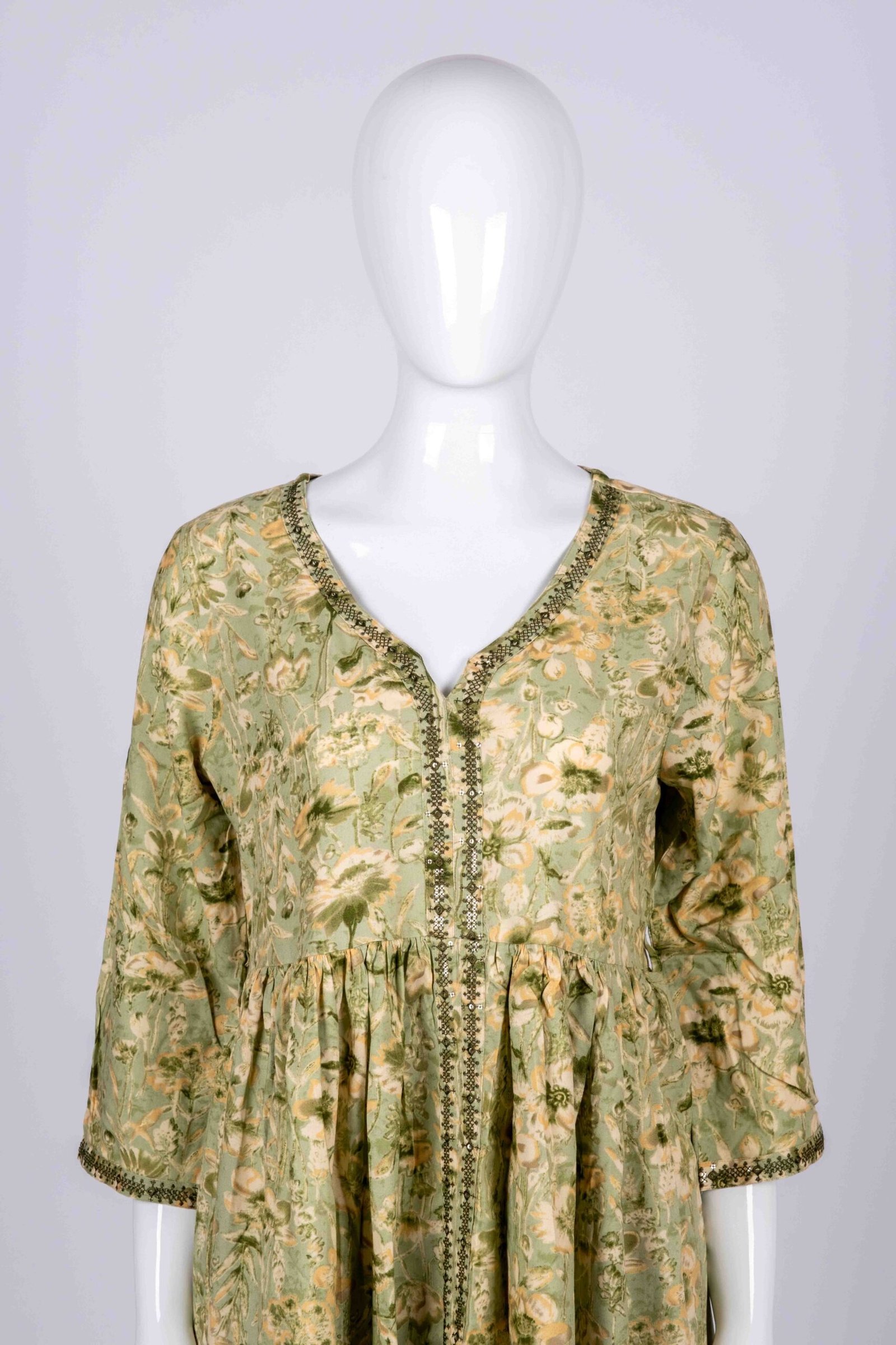 Women's Green leaf printed chamki embroidery kurta top with belt