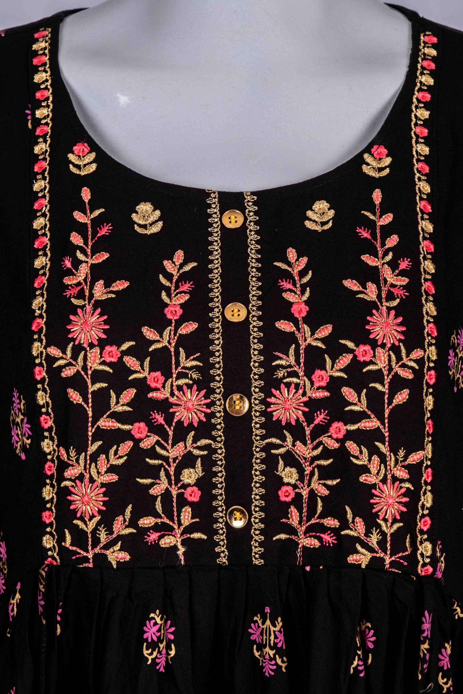 Women's Black floral embroidered kurta top