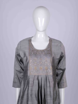 Women's Grey solid kurta top with chamki embroidery